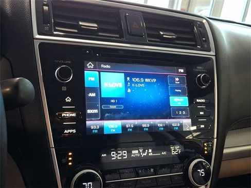 Used 2019 Subaru Outback 2.5i Premium image 17