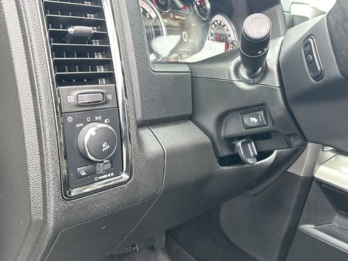 Used 2018 RAM 2500 Laramie w/ Sport Appearance Group image 17