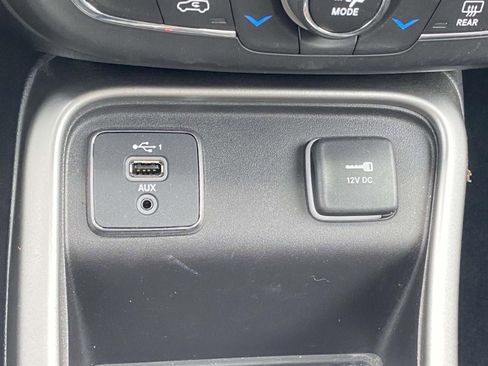 Used 2020 Jeep Compass Latitude image 29