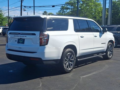 Certified 2024 Chevrolet Suburban Z71 w/ Luxury Package AWD/4WD image 25