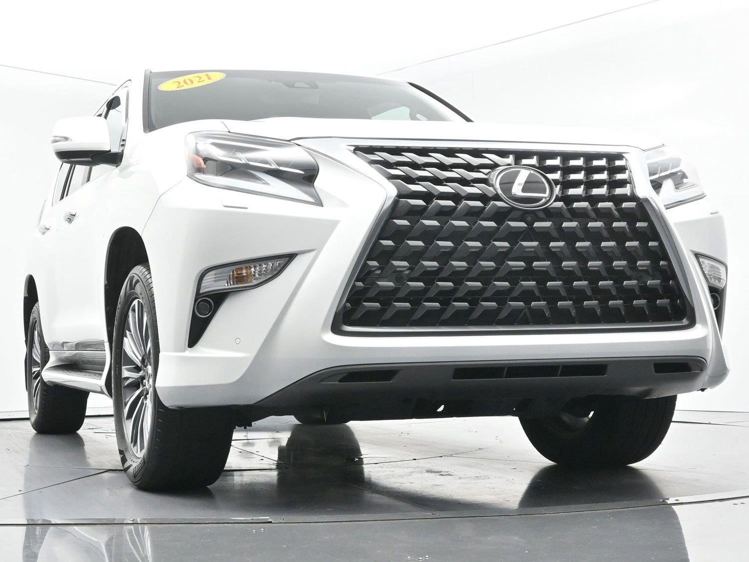 Used 2021 Lexus GX 460 Luxury w/ Accessory Package AWD/4WD image 56