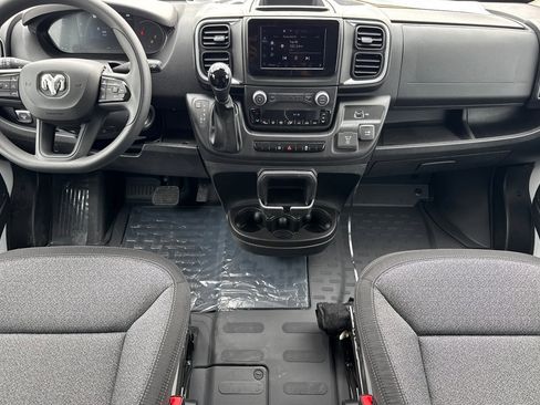New 2026 RAM ProMaster 2500 w/ Quick Order Package 22G SLT image 11