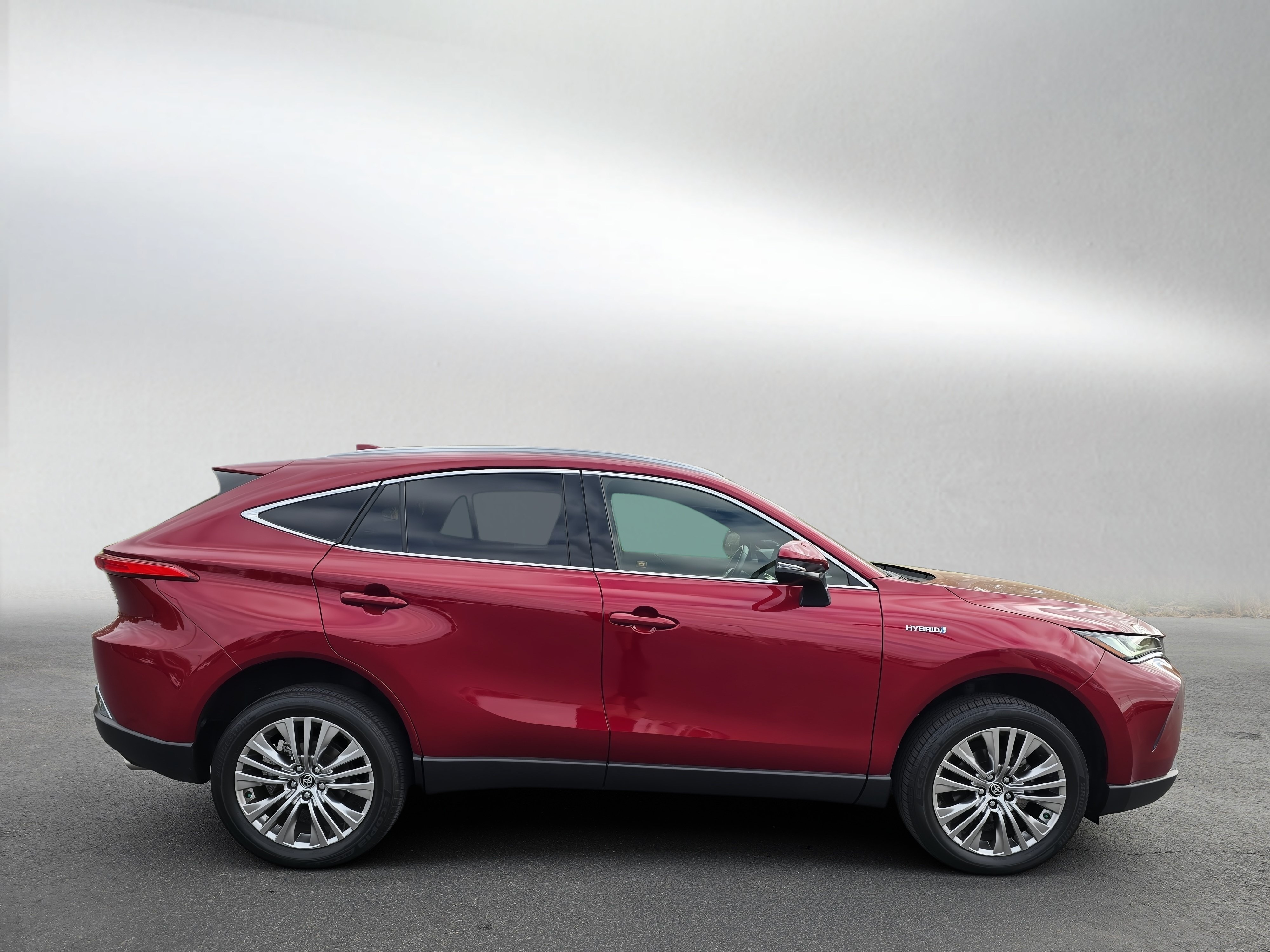 Certified 2021 Toyota Venza XLE w/ Softex Package AWD/4WD image 7