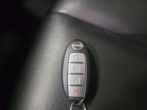 Used 2023 Nissan Murano SV image 32