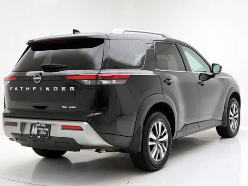 Used 2022 Nissan Pathfinder SL image 8