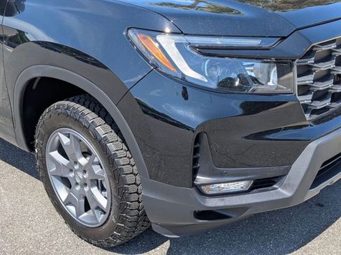 Certified 2024 Honda Passport TrailSport image 2