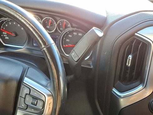 Used 2019 Chevrolet Silverado 1500 LT Trail Boss image 21