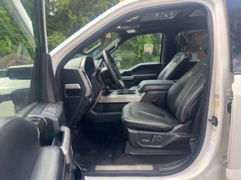 Used 2018 Ford F250 Platinum AWD/4WD image 4