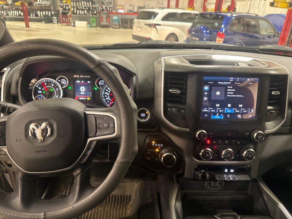 Used 2023 RAM 1500 Big Horn AWD/4WD image 2