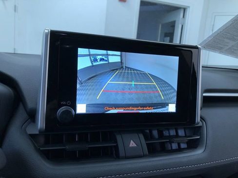Certified 2025 Toyota RAV4 LE AWD/4WD image 27