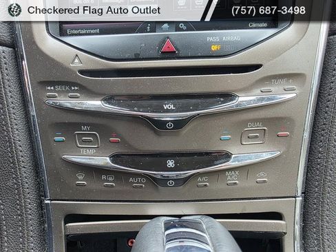 Used 2015 Lincoln MKX FWD w/ Equipment Group 102A image 18