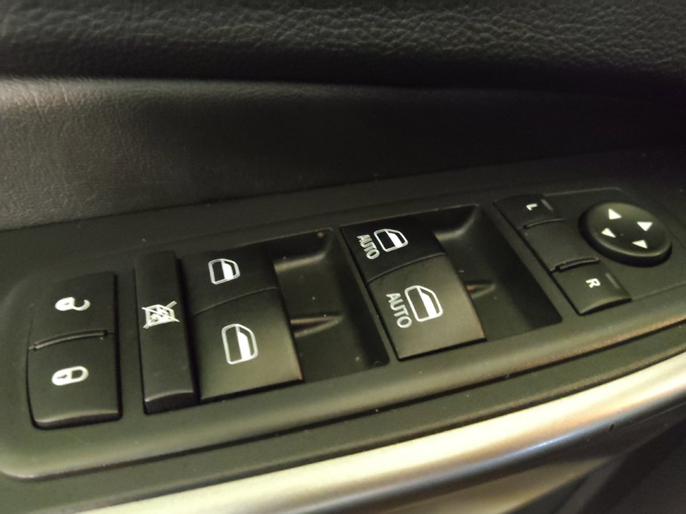 Used 2019 Jeep Cherokee Limited AWD/4WD image 27
