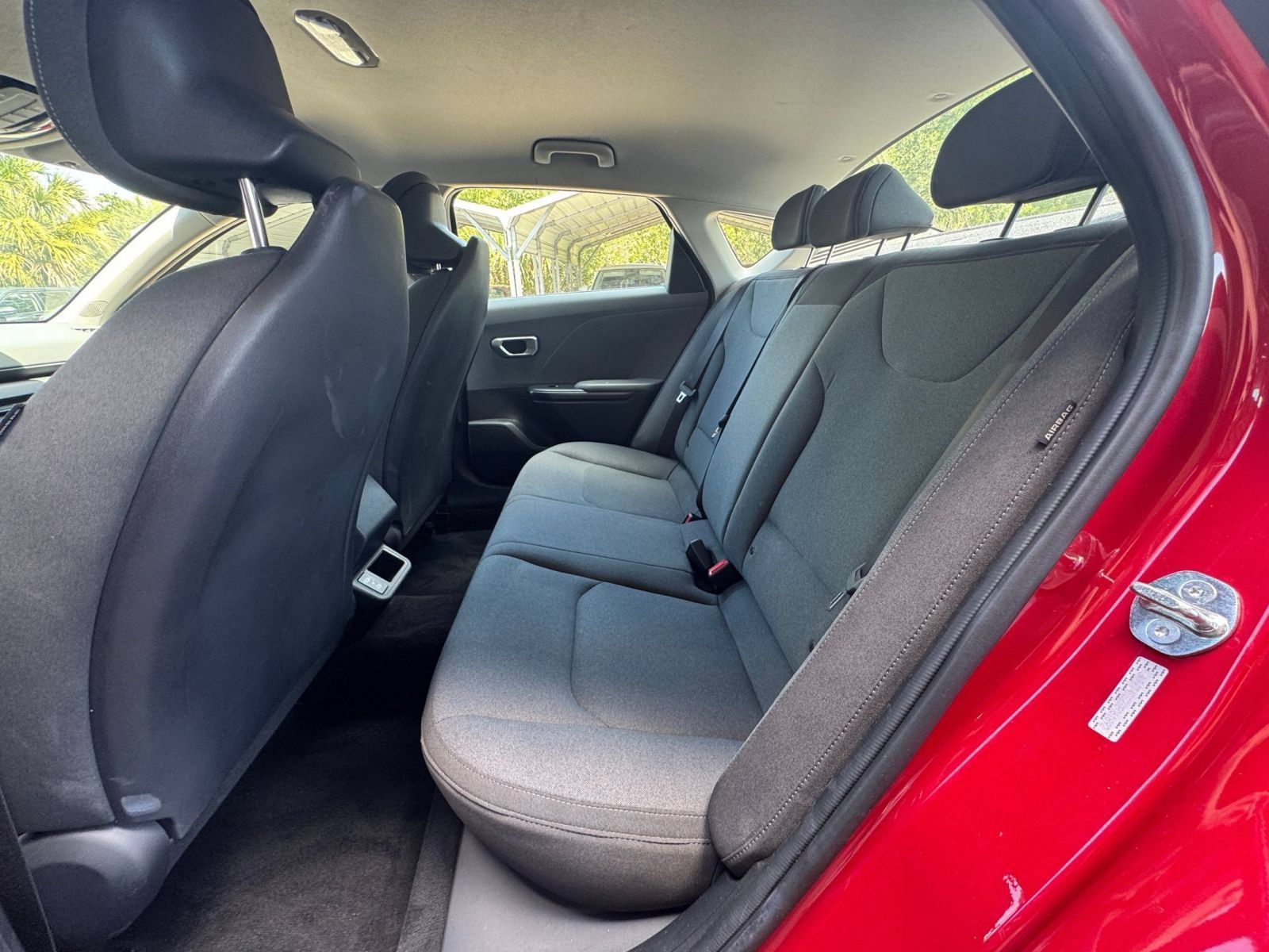 Used 2025 Kia K4 FWD image 24