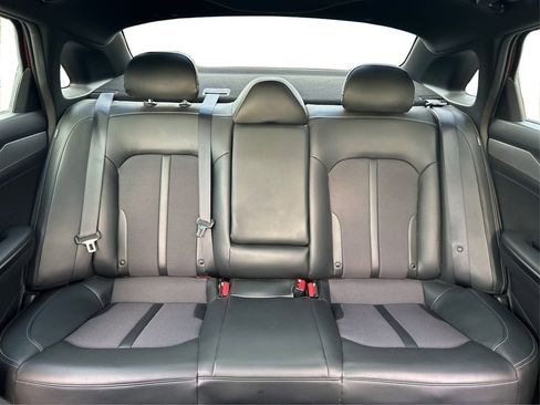 Used 2023 Kia K5 GT-Line image 21