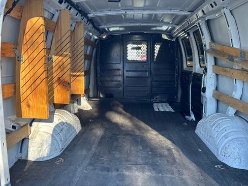 Used 2020 GMC Savana 2500 w/ Driver Convenience Package image 10