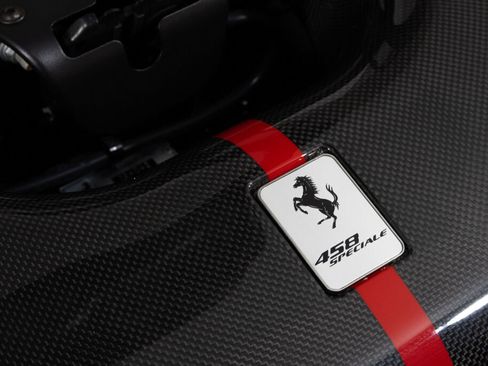 Used 2015 Ferrari 458 Speciale Coupe RWD image 22
