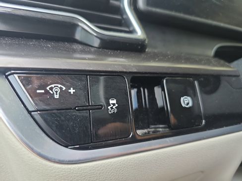 Certified 2025 Kia Sportage EX FWD image 26