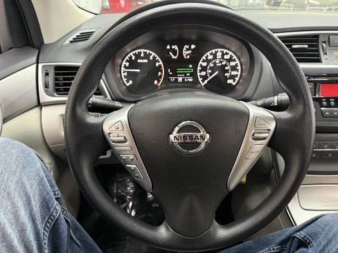 Used 2015 Nissan Sentra S image 23