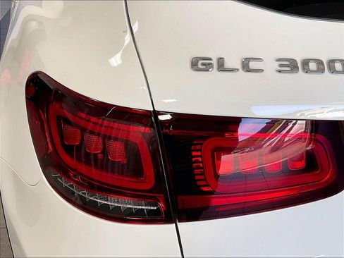 Used 2021 Mercedes-Benz GLC 300 4MATIC image 33