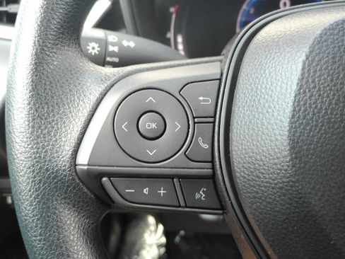 Used 2026 Toyota Corolla LE FWD image 34