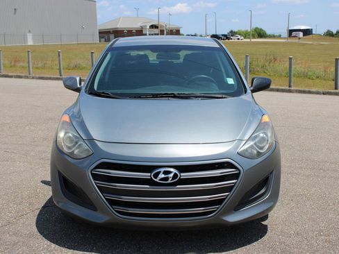 Used 2016 Hyundai Elantra GT FWD image 4