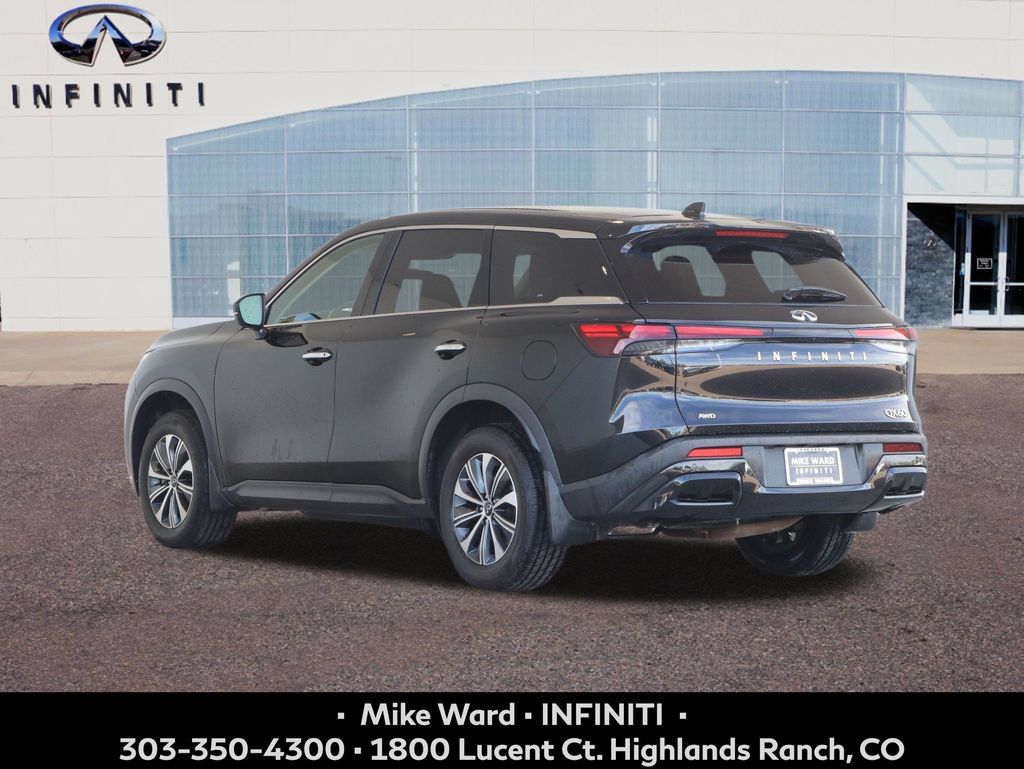 Used 2024 INFINITI QX60 Pure AWD/4WD image 3