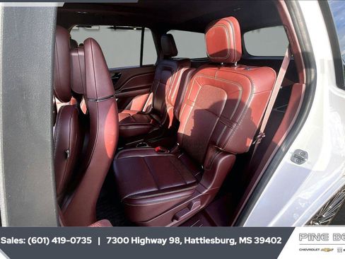 Used 2023 Lincoln Aviator Black Label w/ Dynamic Handling Package AWD/4WD image 19