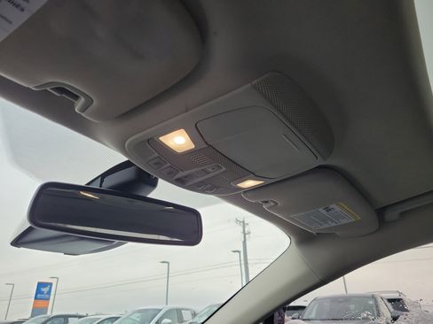 Used 2020 Ford Fusion SE image 30