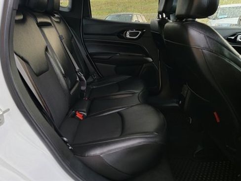 Used 2024 Jeep Compass Trailhawk image 37