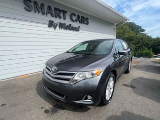 Used 2015 Toyota Venza LE image 1