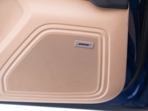 Certified 2026 Porsche Macan AWD/4WD image 22