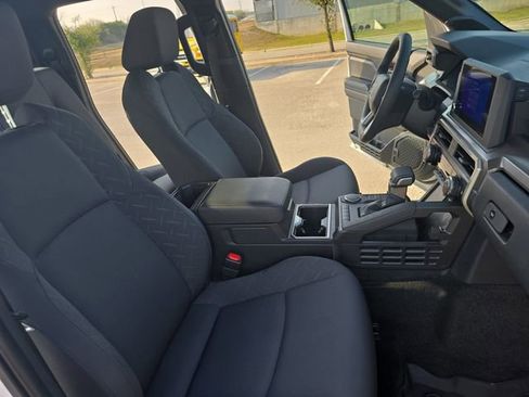 Used 2024 Toyota Tacoma SR5 image 10