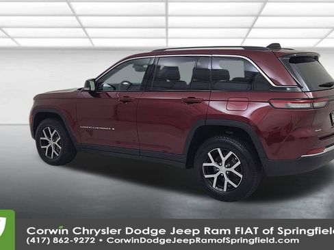 Used 2023 Jeep Grand Cherokee Limited image 10