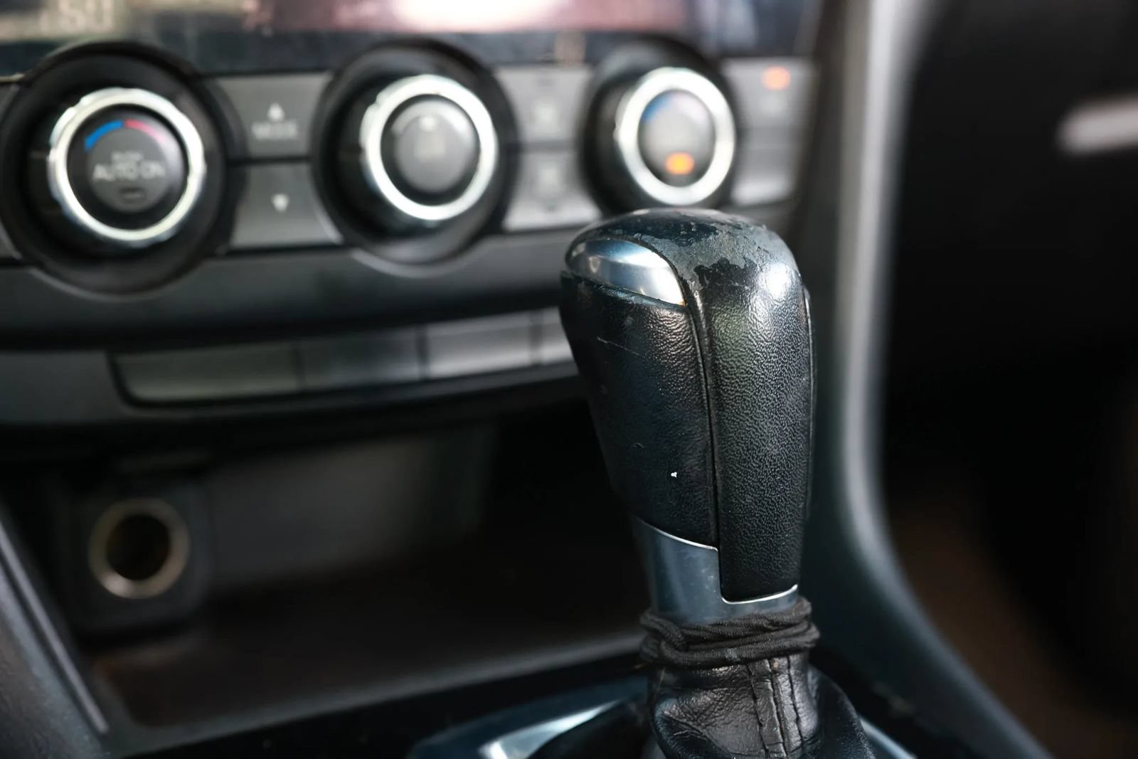 Used 2015 MAZDA MAZDA6 Touring FWD image 38