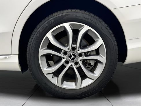 Used 2017 Mercedes-Benz C 300 4MATIC Sedan image 22