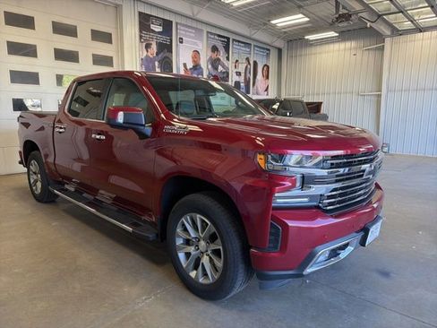 Used 2020 Chevrolet Silverado 1500 High Country w/ Safety Package II AWD/4WD image 4