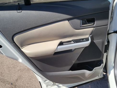 Used 2013 Ford Edge SEL image 22