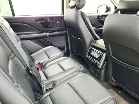 Used 2020 Lincoln Aviator Reserve w/ Elements Package Plus AWD/4WD image 37