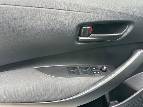 Used 2024 Toyota Corolla LE w/ LE Premium Package image 11