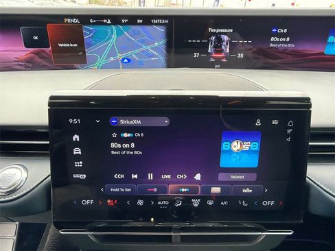 Used 2024 Lincoln Nautilus Reserve image 30