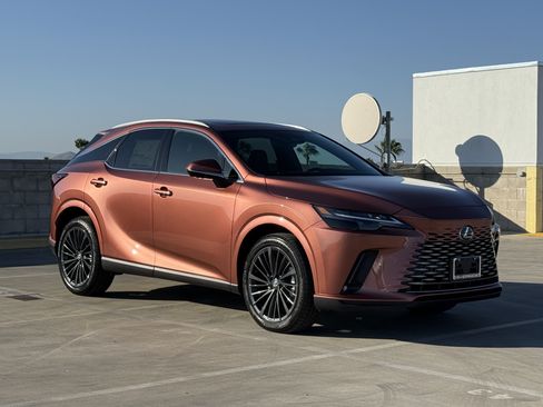 New 2026 Lexus RX 350 FWD image 2