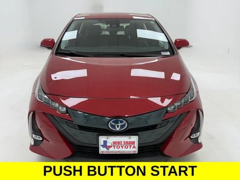 Used 2021 Toyota Prius Prime Limited FWD image 3