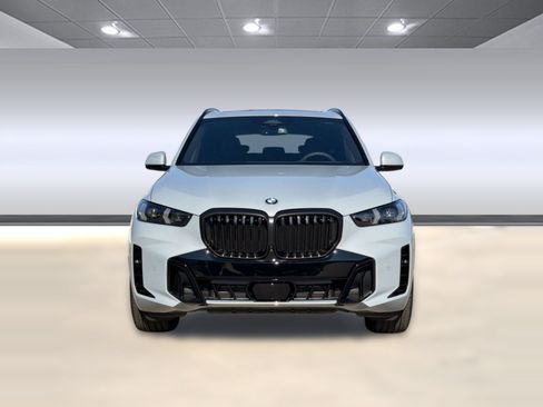 Used 2026 BMW X5 sDrive40i w/ M Sport Package RWD image 5