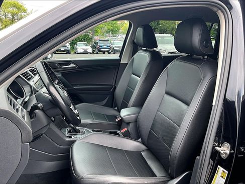 Used 2019 Volkswagen Tiguan SE AWD/4WD image 22