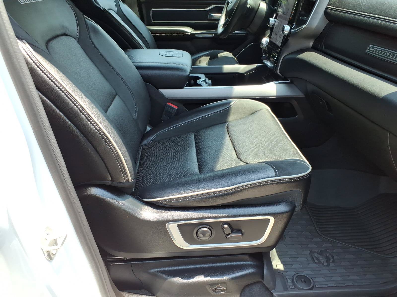 Used 2023 RAM 1500 Laramie AWD/4WD image 8