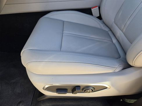 New 2025 Jeep Wagoneer L Series II image 26