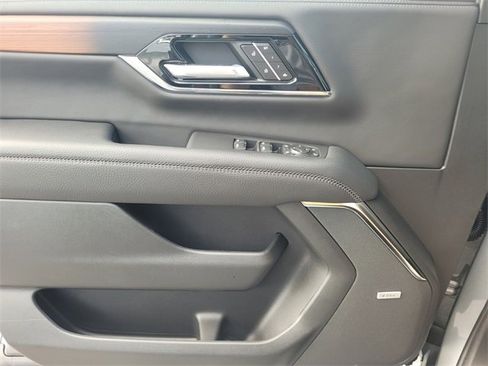 New 2026 GMC Yukon XL Denali image 21