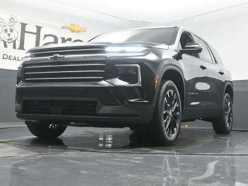 New 2026 Chevrolet Traverse LT w/ Sun and Wheel Package image 4