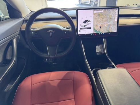 Used 2017 Tesla Model 3 Long Range image 11