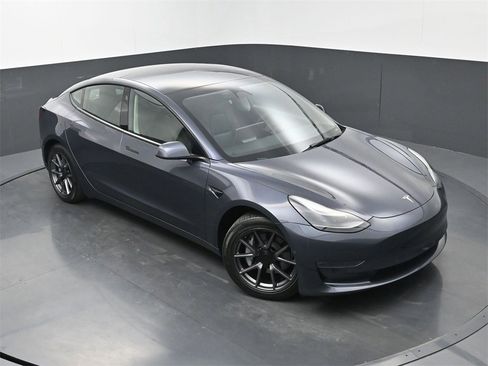 Used 2022 Tesla Model 3 Long Range image 27